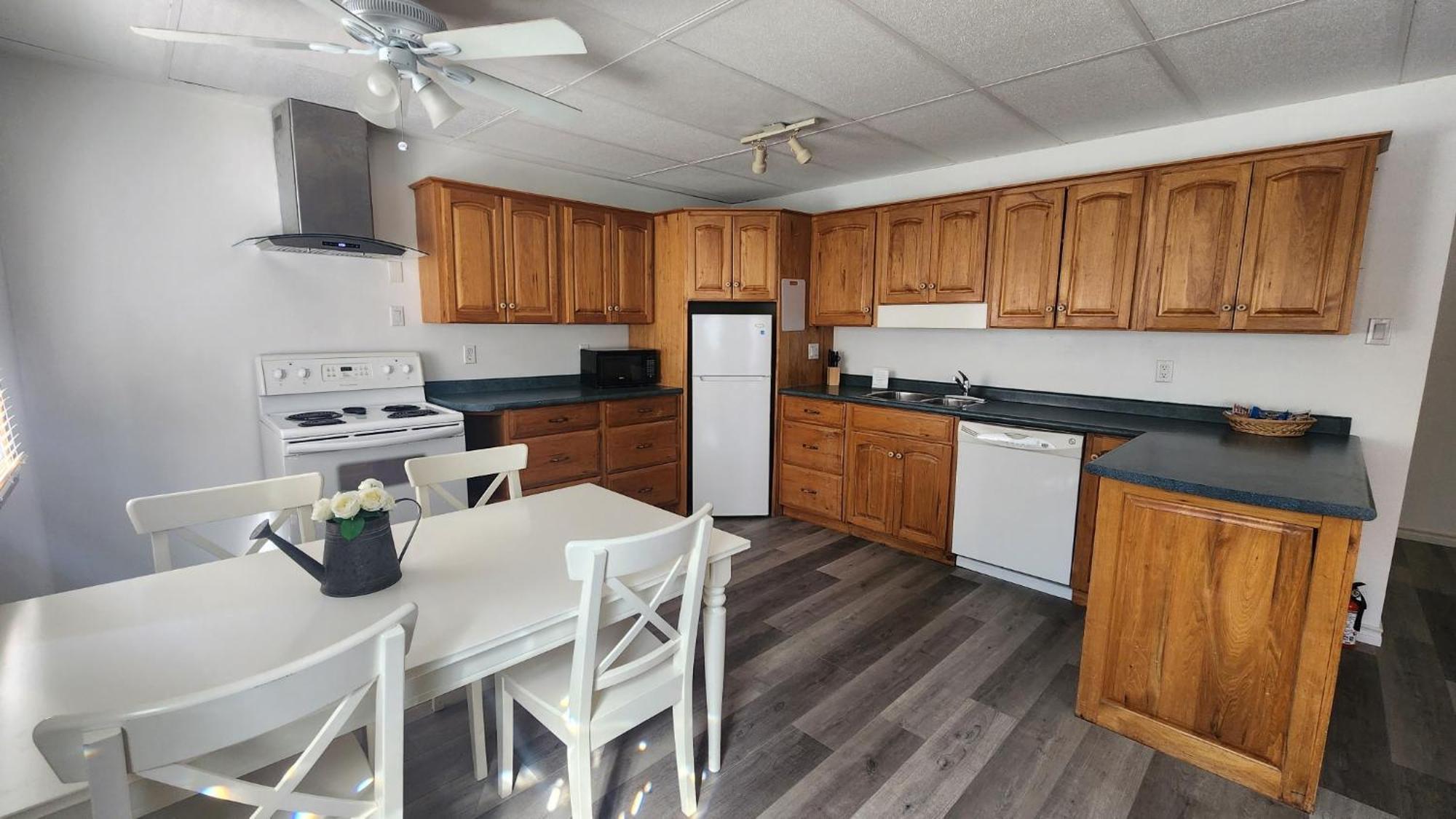 Cozy Cottage Retreat Lambton Shores المظهر الخارجي الصورة